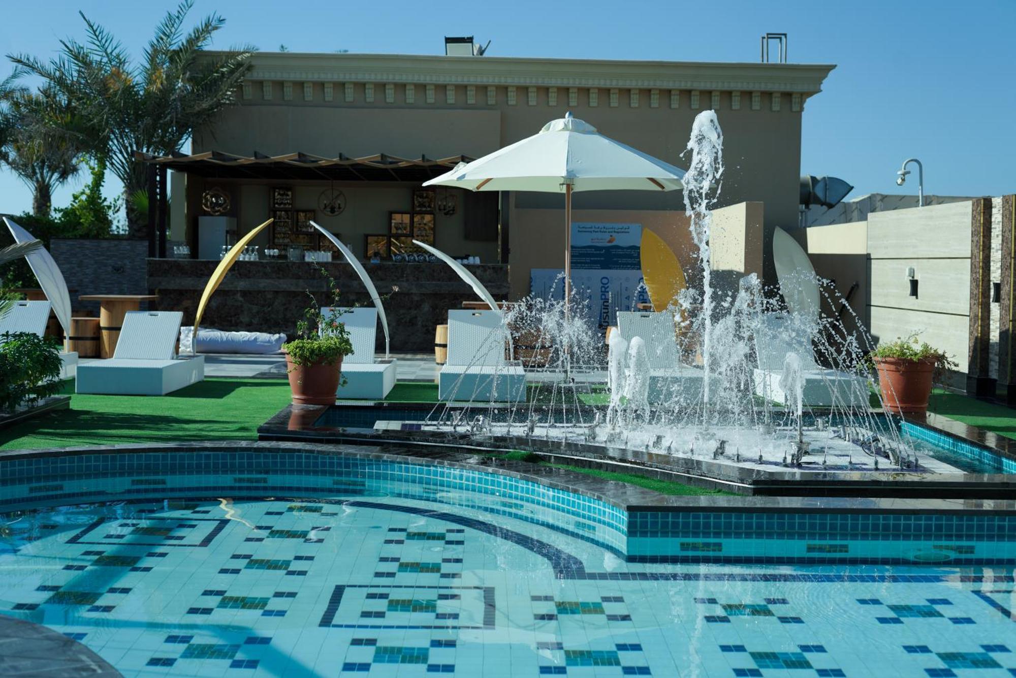 Готель La Zona Continental 4*